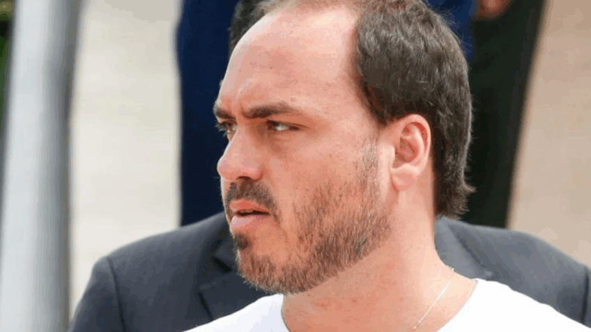 Carlos Bolsonaro exige apoio de aliados para Flávio e critica desinteresse