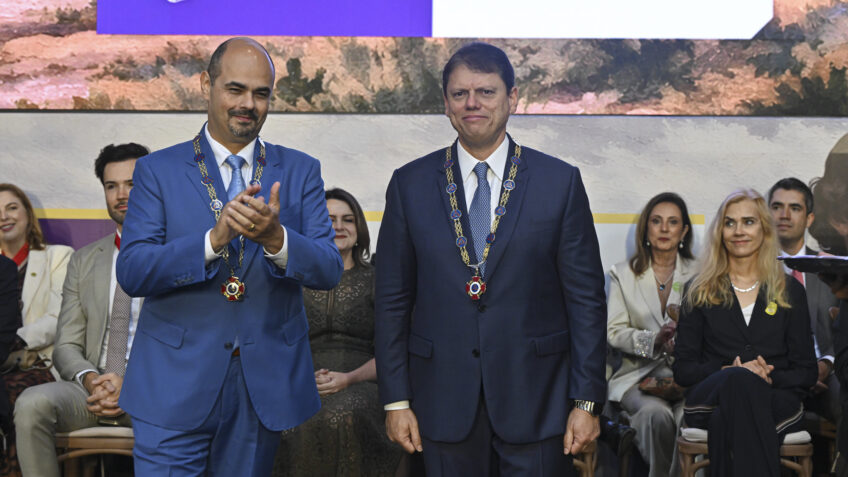 Governador de Minas expressa 'inveja branca' a Tarcísio por nomeação feminina