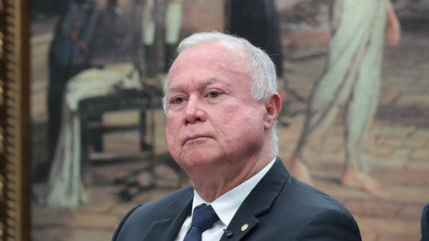 Governo busca novo relator para a PEC da jornada de trabalho