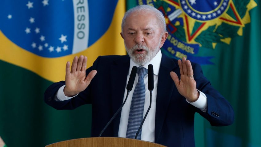 Lula convoca homens a combater a violência contra mulheres