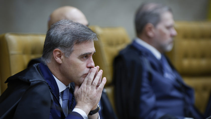 Mendonça reforça pedido de prisão de ex-presidente do BRB